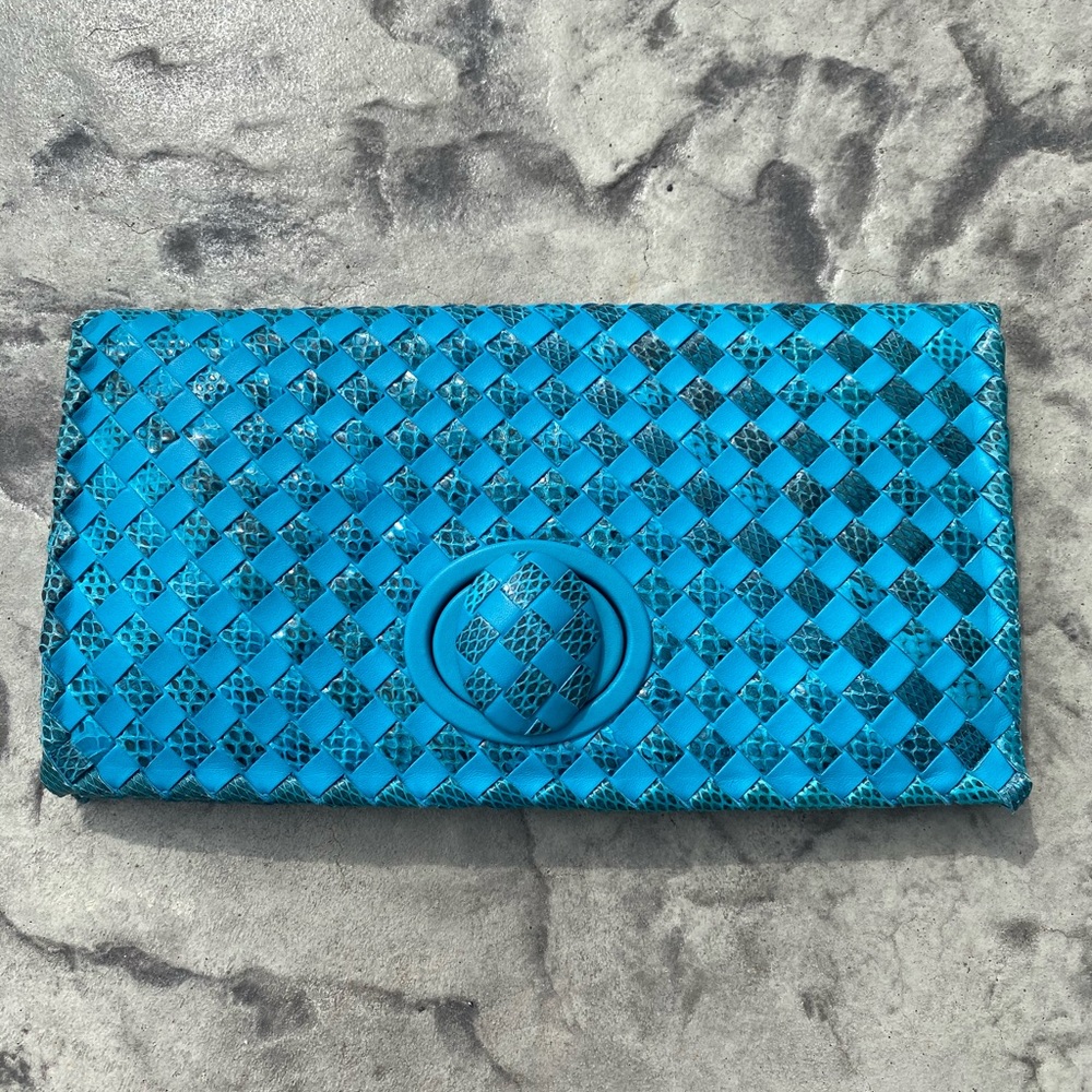 BOTTEGA VENETA clutch ✨